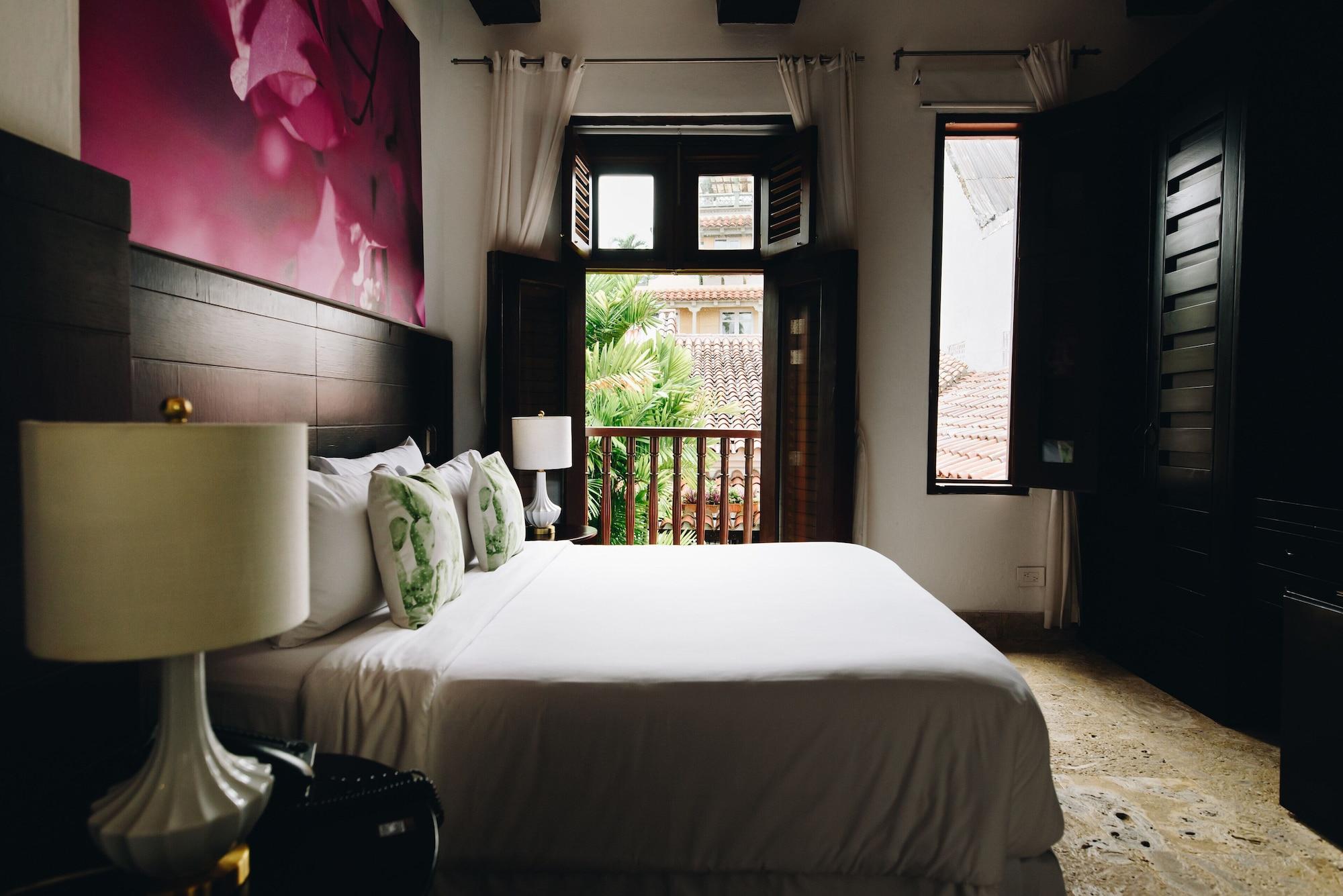 Boutique Santo Toribio 4*