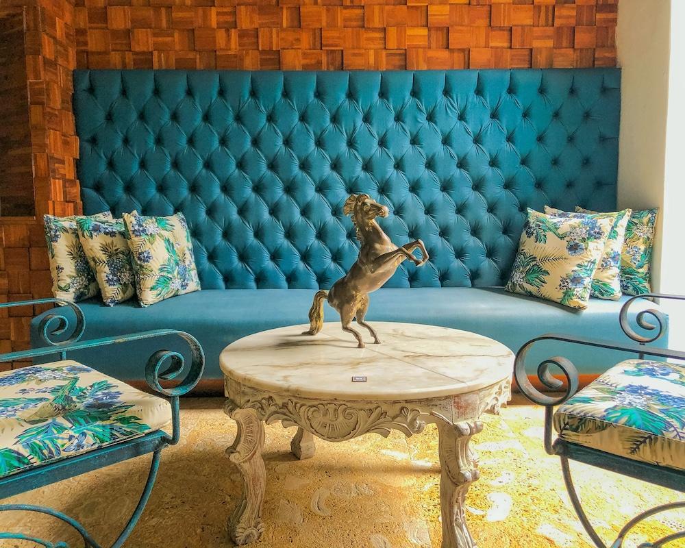 Boutique Santo Toribio Hotel